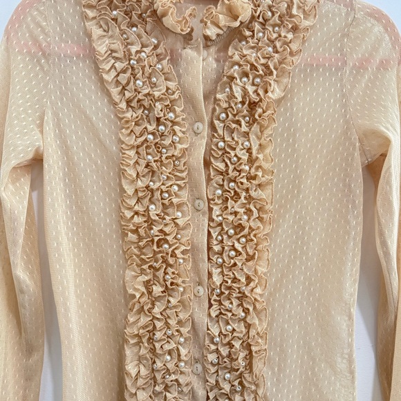 🌸 Pearl Blouse 🌸 - Picture 2 of 4